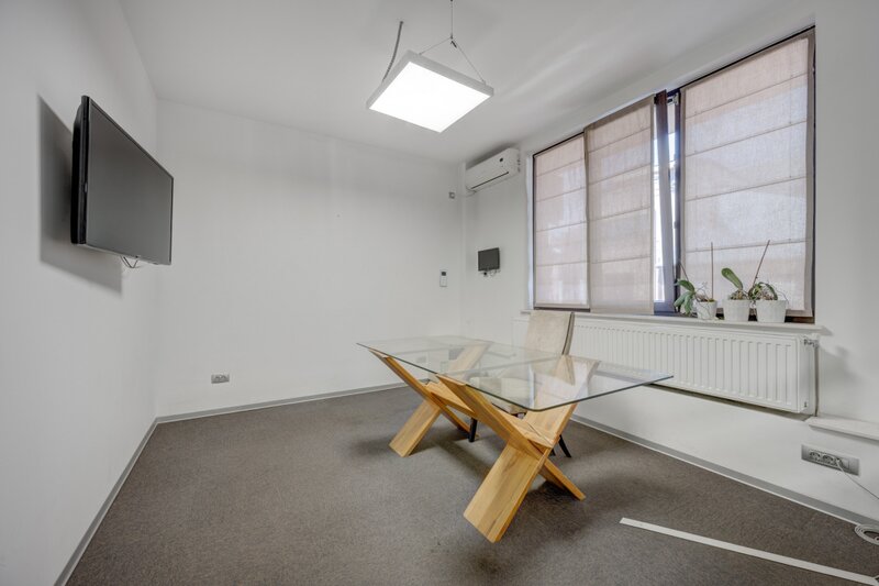 Valea Merilor, spatiu birouri, acces separat, loc de parcare, spatiu de depozitare